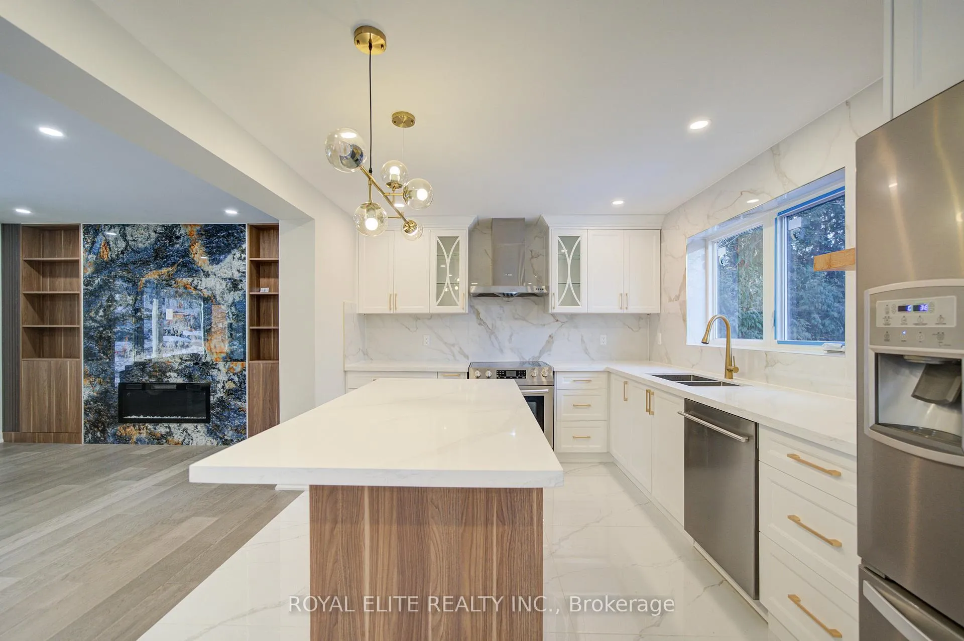 Photo 10 of 40 Squire Baker's Lane, Markham, Sherwood-Amberglen — HOMEH