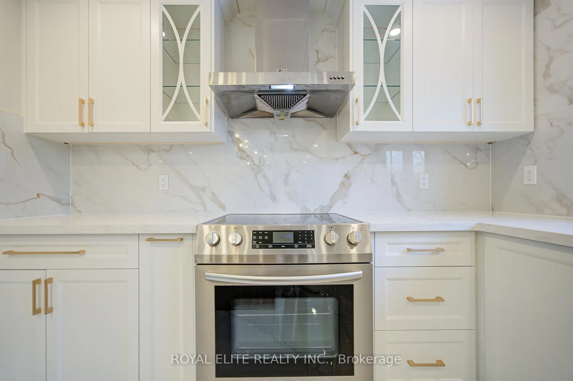 Photo 12 of 40 Squire Baker's Lane, Markham, Sherwood-Amberglen — HOMEH