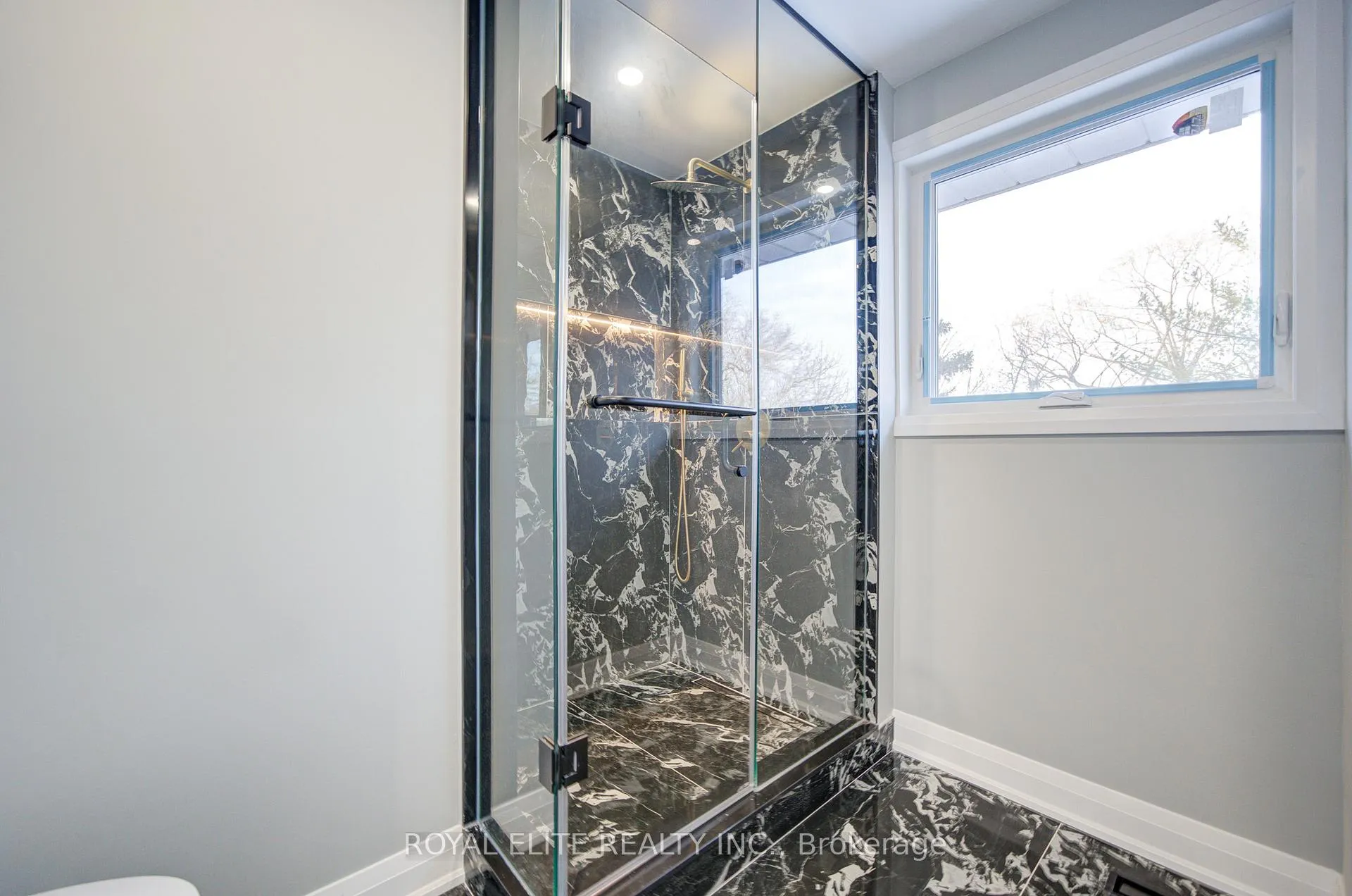 Photo 29 of 40 Squire Baker's Lane, Markham, Sherwood-Amberglen — HOMEH