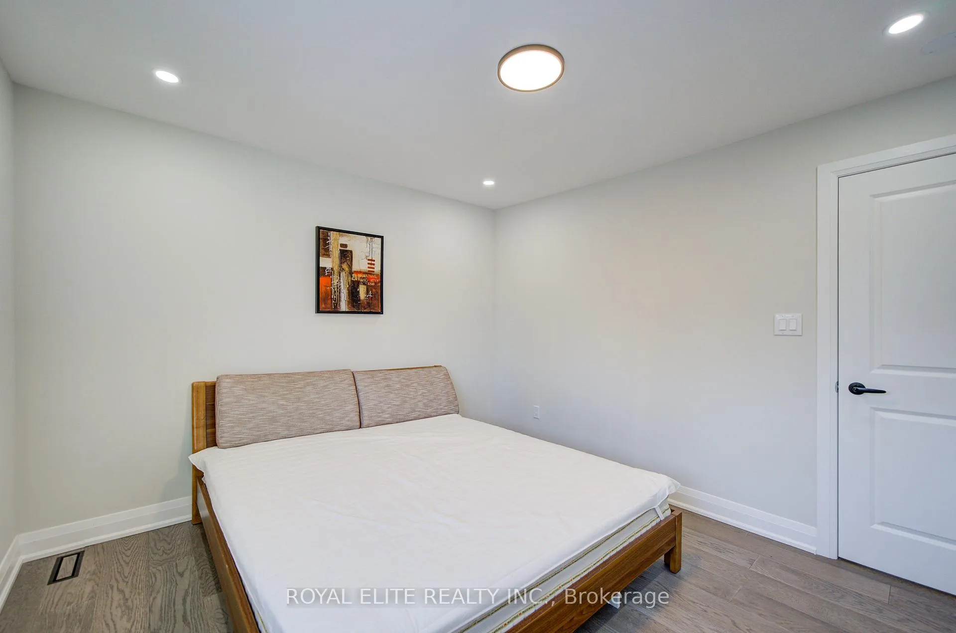 Photo 39 of 40 Squire Baker's Lane, Markham, Sherwood-Amberglen — HOMEH