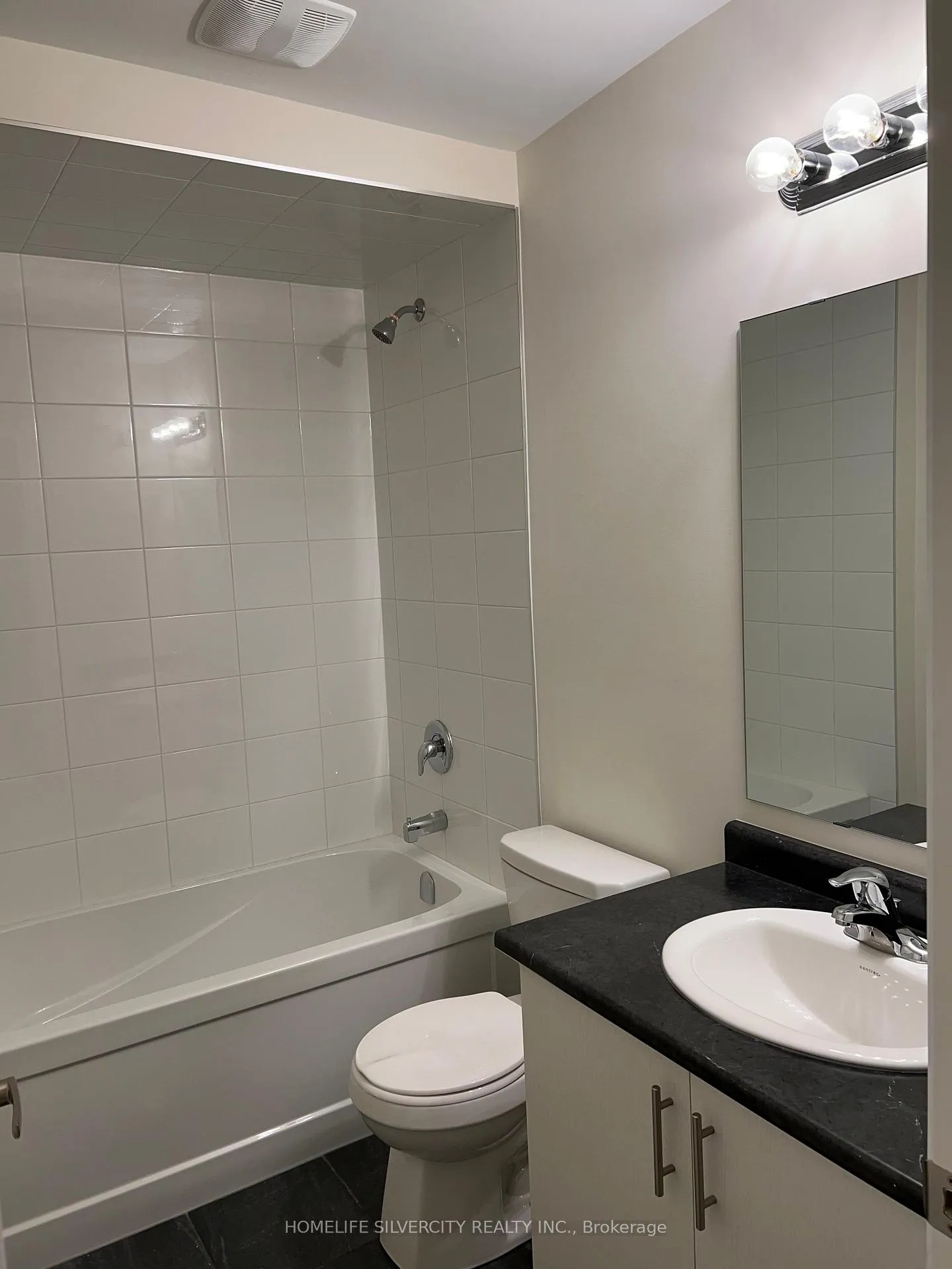 Photo 13 of 154 Sonoma Lane, Hamilton, Stoney Creek — HOMEH