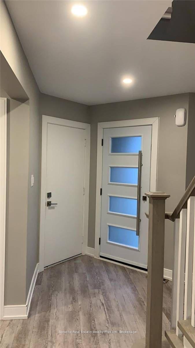 Photo 2 of 1121 Kensington Street, Innisfil, Alcona — HOMEH