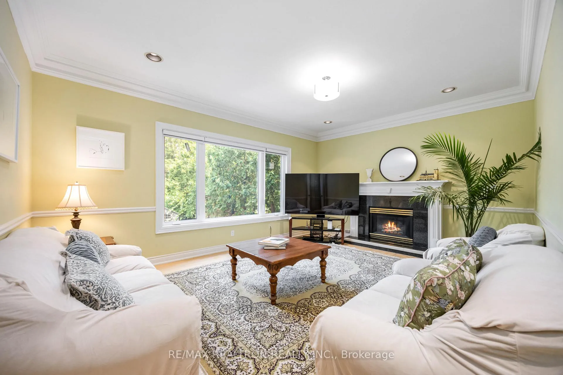 Photo 17 of 77 Sprucewood Drive, Markham, Thornhill — HOMEH