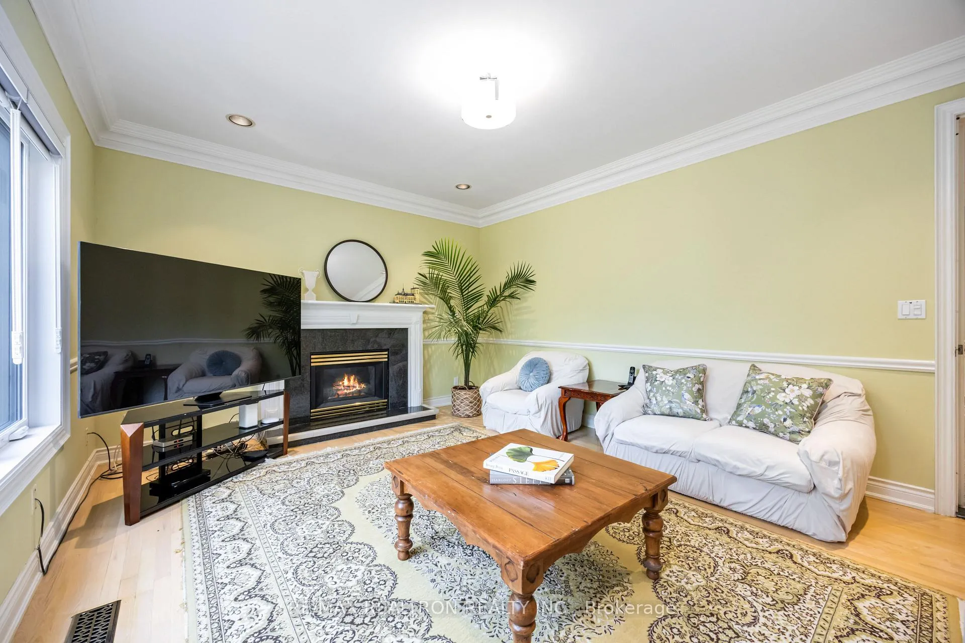 Photo 18 of 77 Sprucewood Drive, Markham, Thornhill — HOMEH