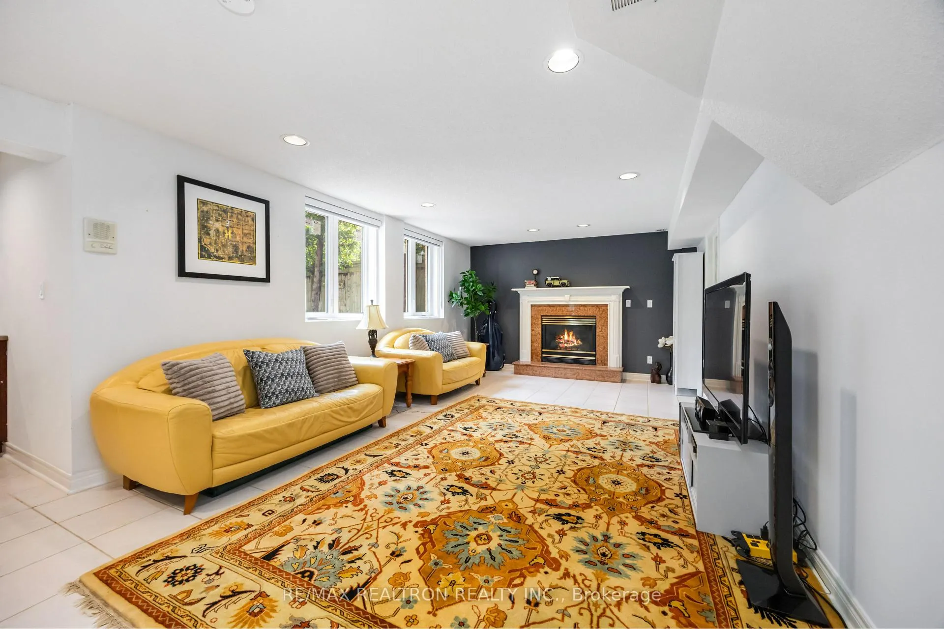 Photo 32 of 77 Sprucewood Drive, Markham, Thornhill — HOMEH