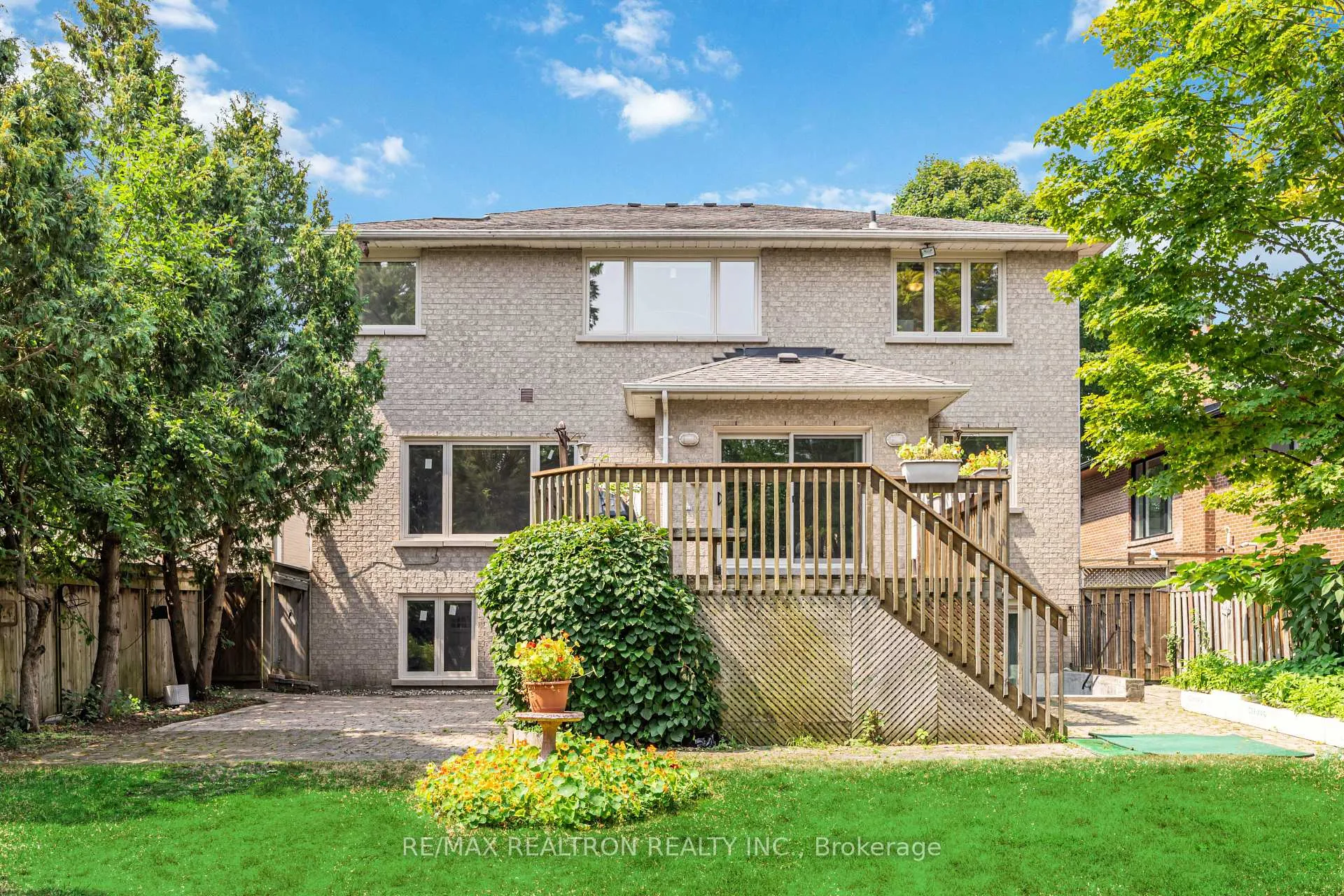 Photo 41 of 77 Sprucewood Drive, Markham, Thornhill — HOMEH