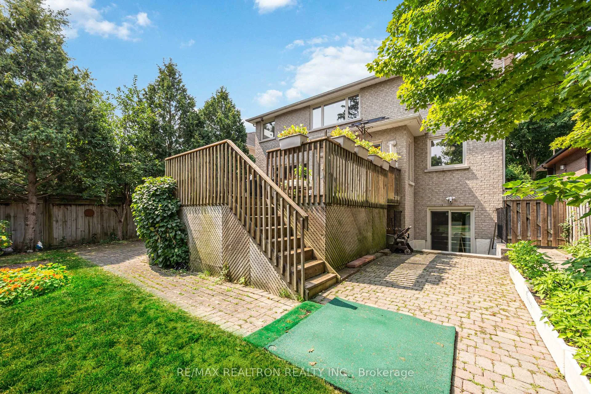 Photo 44 of 77 Sprucewood Drive, Markham, Thornhill — HOMEH