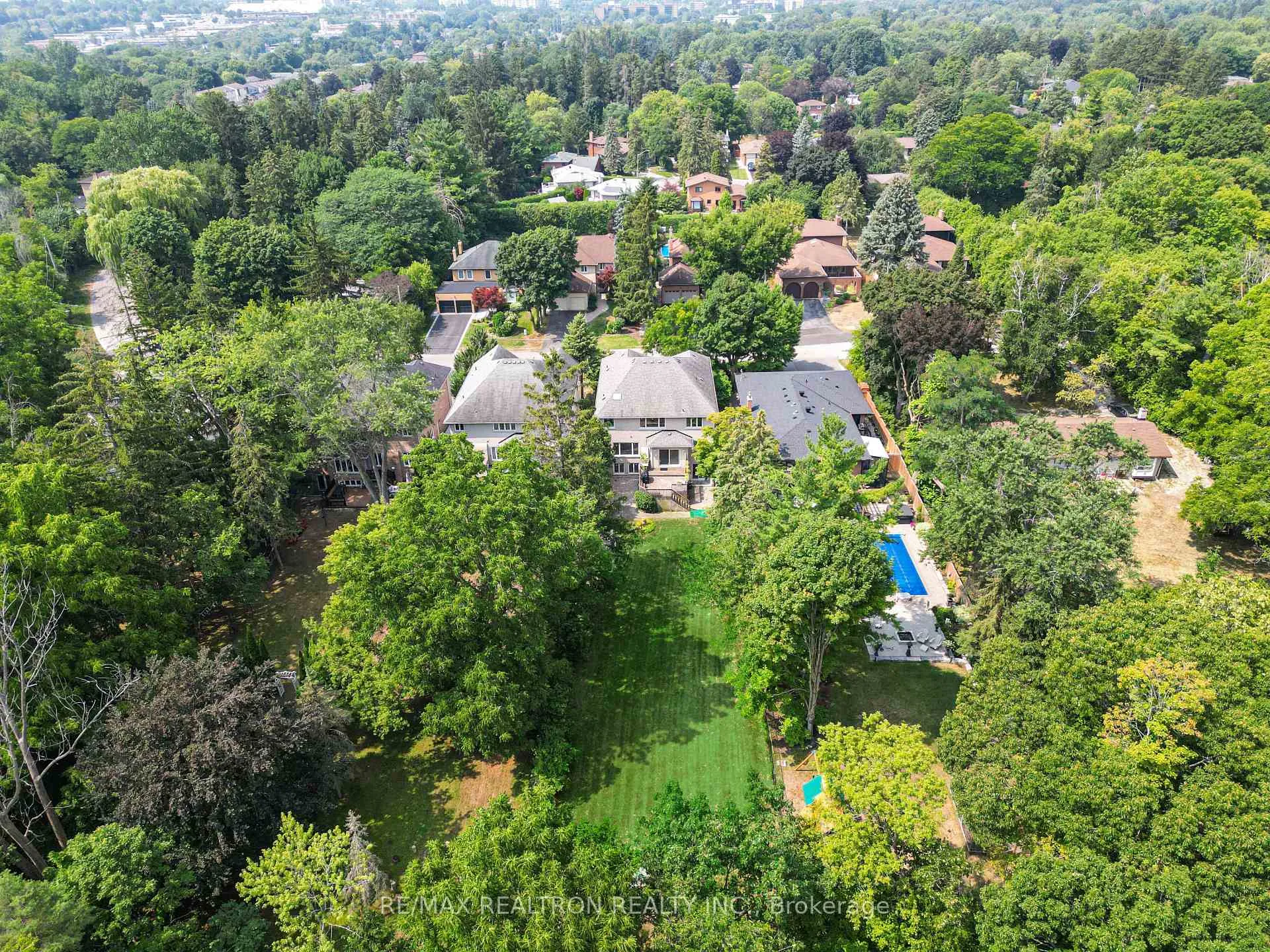 Photo 45 of 77 Sprucewood Drive, Markham, Thornhill — HOMEH