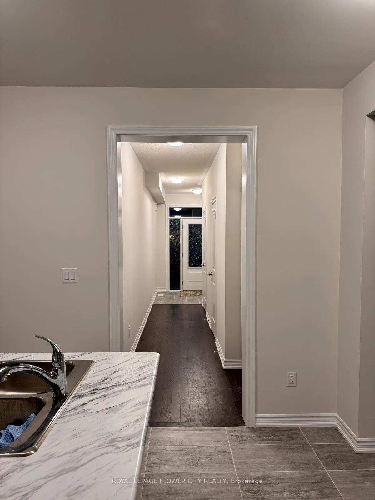 Photo 5 of Unit Main Floor, 13 Bannister Road, Barrie, Innis-Shore — HOMEH