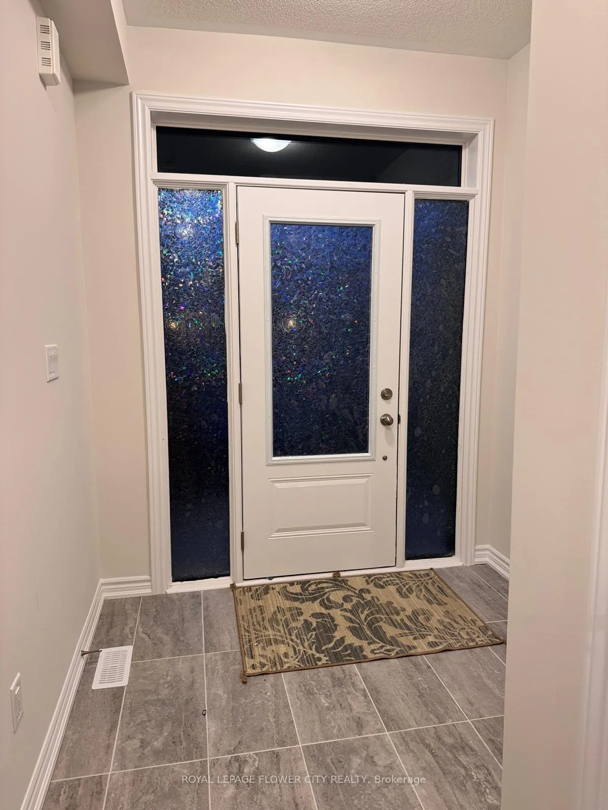 Photo 24 of Unit Main Floor, 13 Bannister Road, Barrie, Innis-Shore — HOMEH
