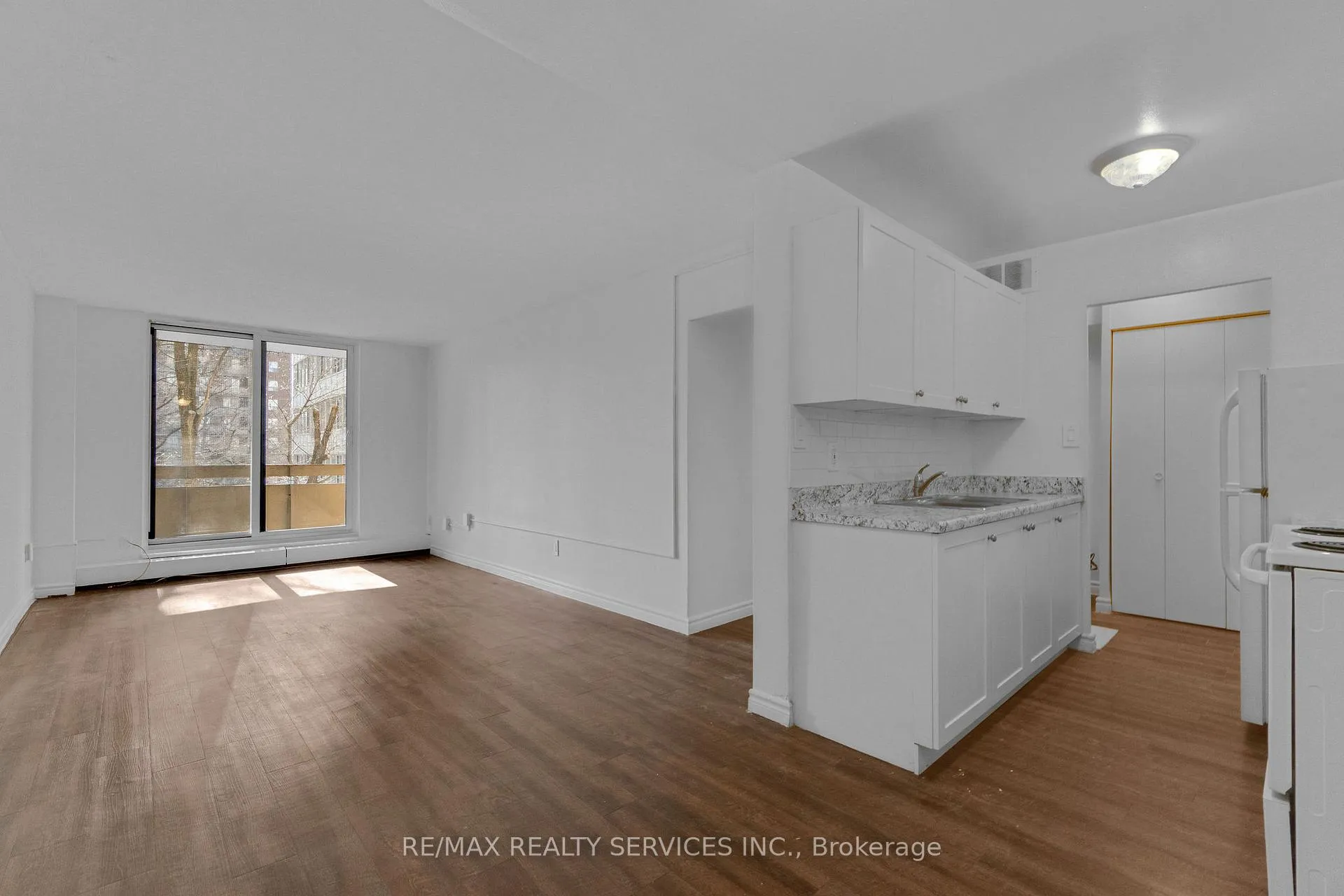 Photo 15 of Unit 210, 223 Jackson Street W, Hamilton, Durand — HOMEH