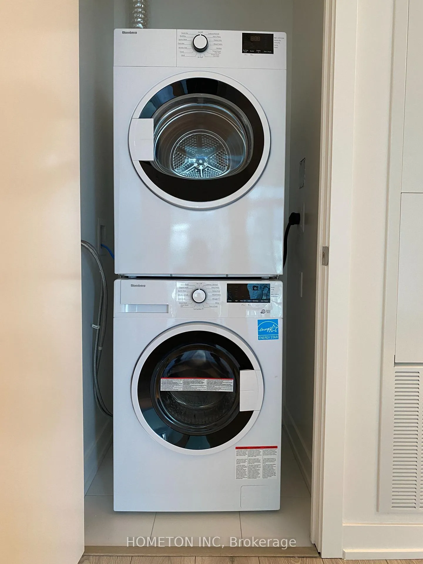 Photo 6 of Unit 2606S, 110 Broadway Avenue, Toronto, Mount Pleasant West — HOMEH