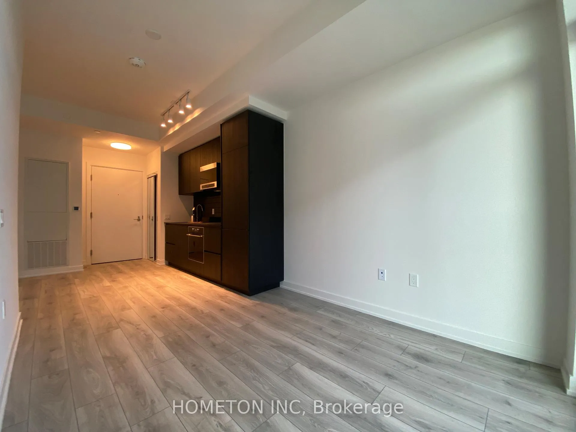 Photo 8 of Unit 2606S, 110 Broadway Avenue, Toronto, Mount Pleasant West — HOMEH