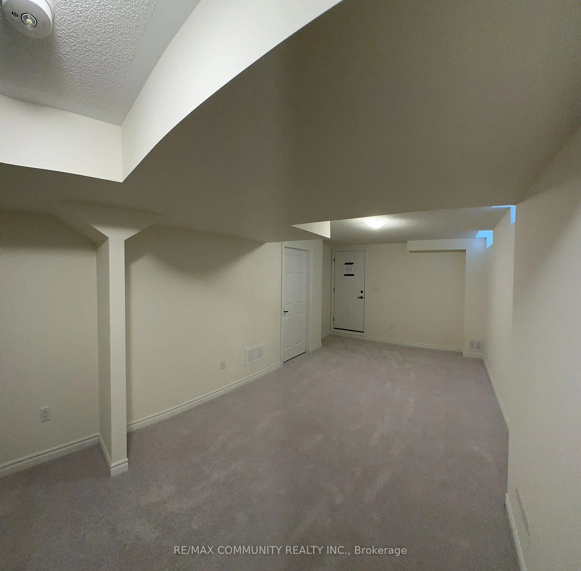 Photo 10 of 59 Mountainside Crescent, Whitby, Rolling Acres — HOMEH