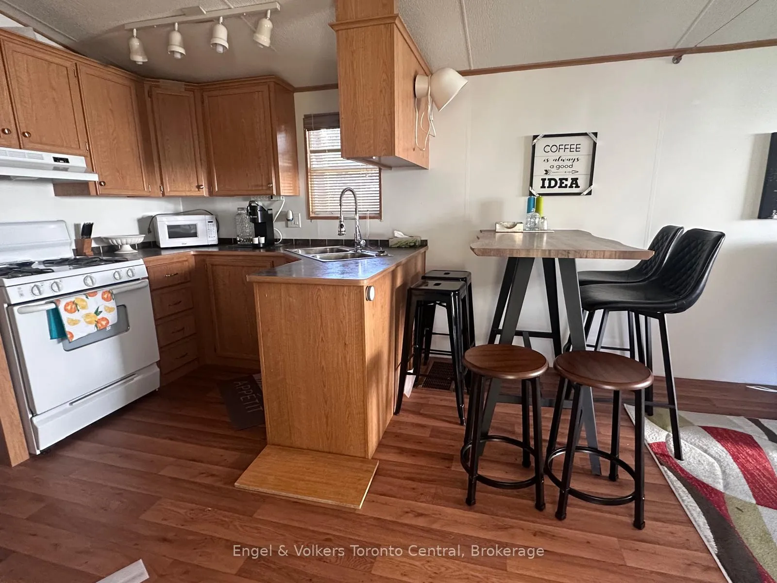 Photo 3 of Unit E7, 7489 Sideroad 5 E, Wellington North, Rural Wellington North — HOMEH