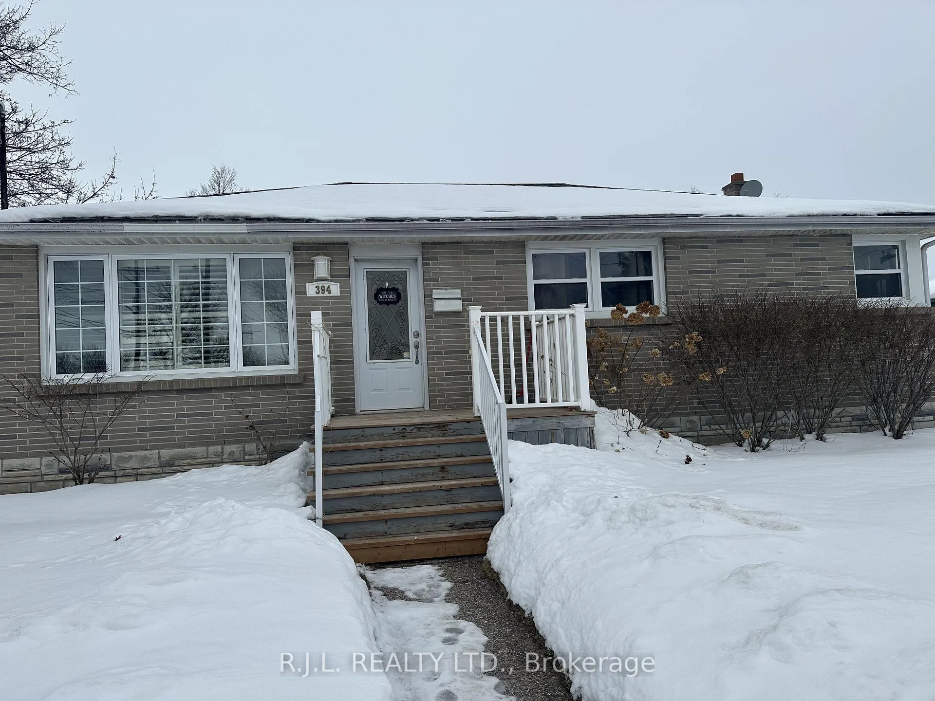 Front of 394 Wolsely Street