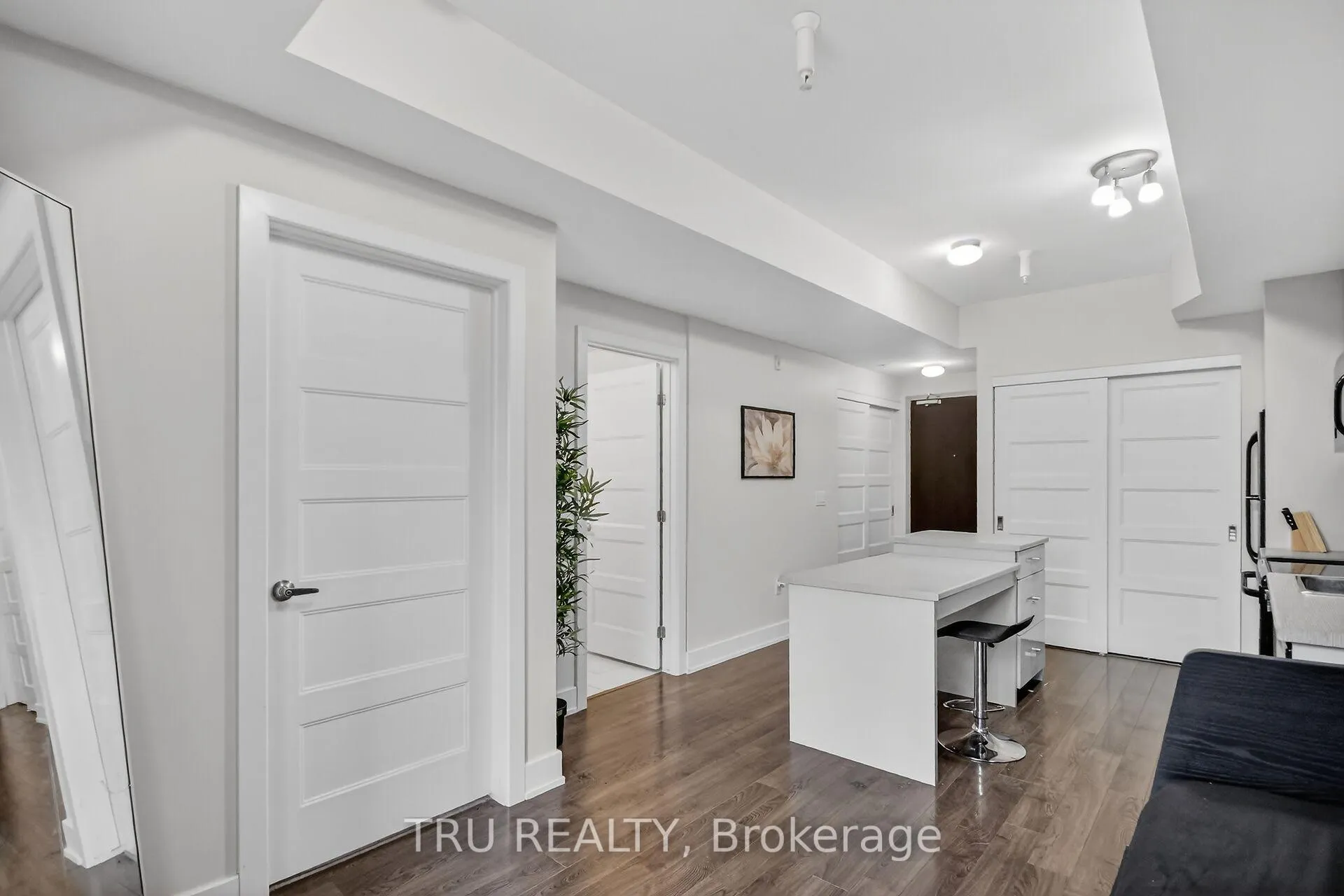 Photo 7 of Unit 207, 2785 Baseline Road S, Ottawa, Redwood Park — HOMEH