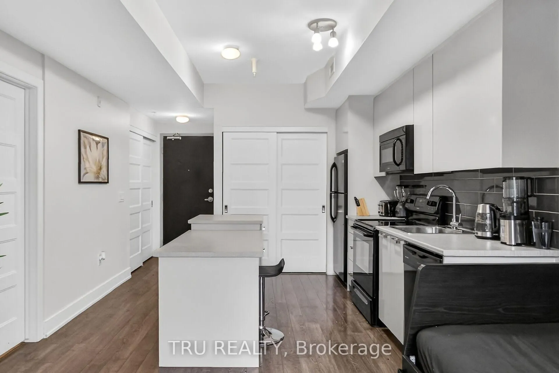 Photo 8 of Unit 207, 2785 Baseline Road S, Ottawa, Redwood Park — HOMEH