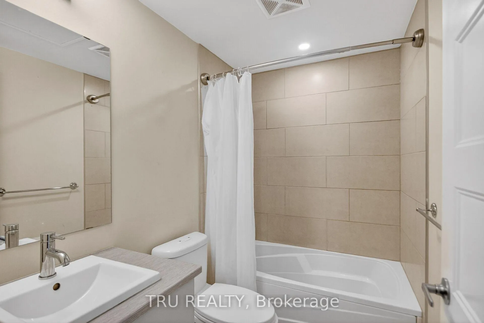 Photo 12 of Unit 207, 2785 Baseline Road S, Ottawa, Redwood Park — HOMEH