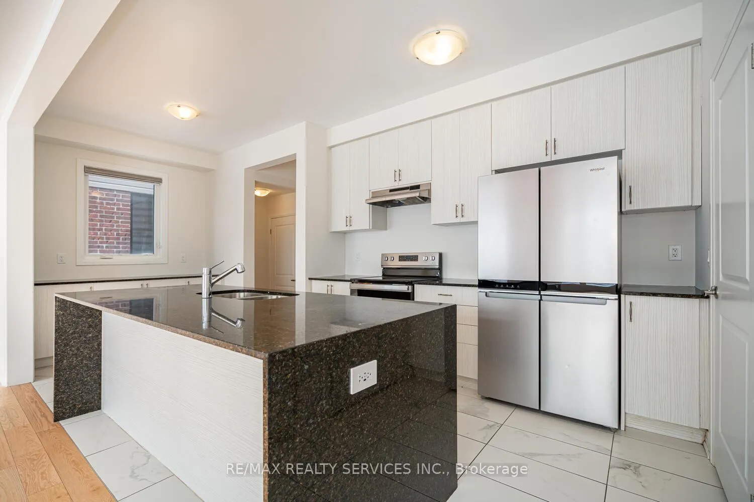 Photo 8 of 189 Leslie Davis Street, North Dumfries — HOMEH