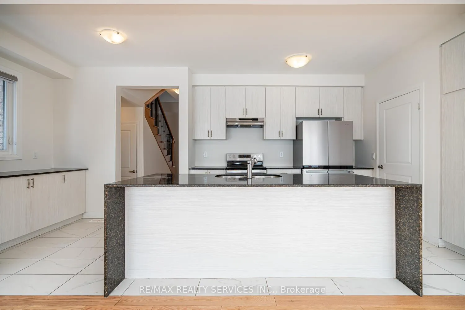 Photo 9 of 189 Leslie Davis Street, North Dumfries — HOMEH