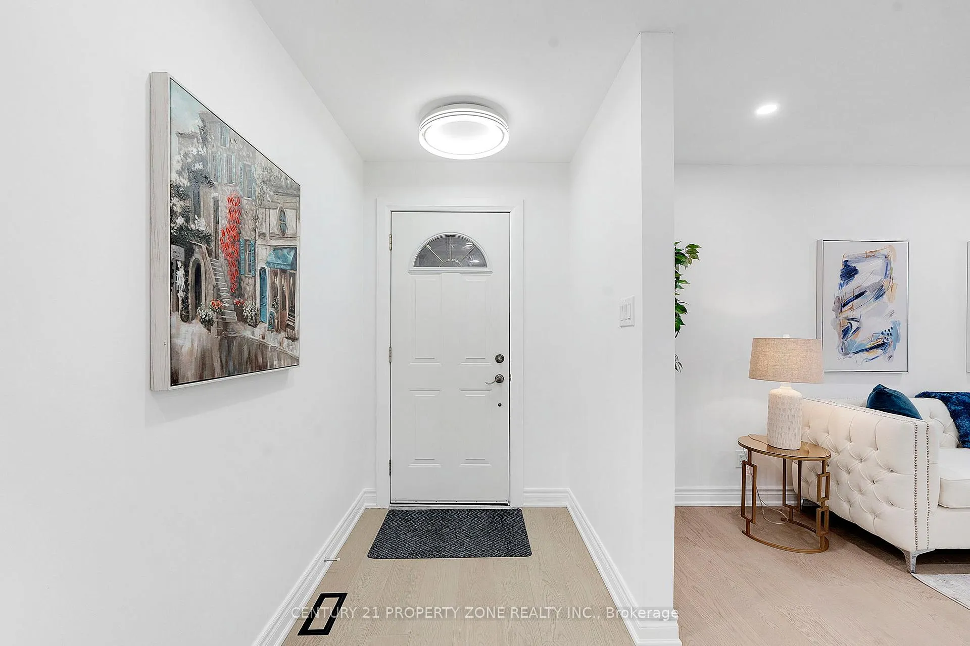 Photo 4 of Unit UPPER, 77 Belmont Drive, Brampton, Avondale — HOMEH