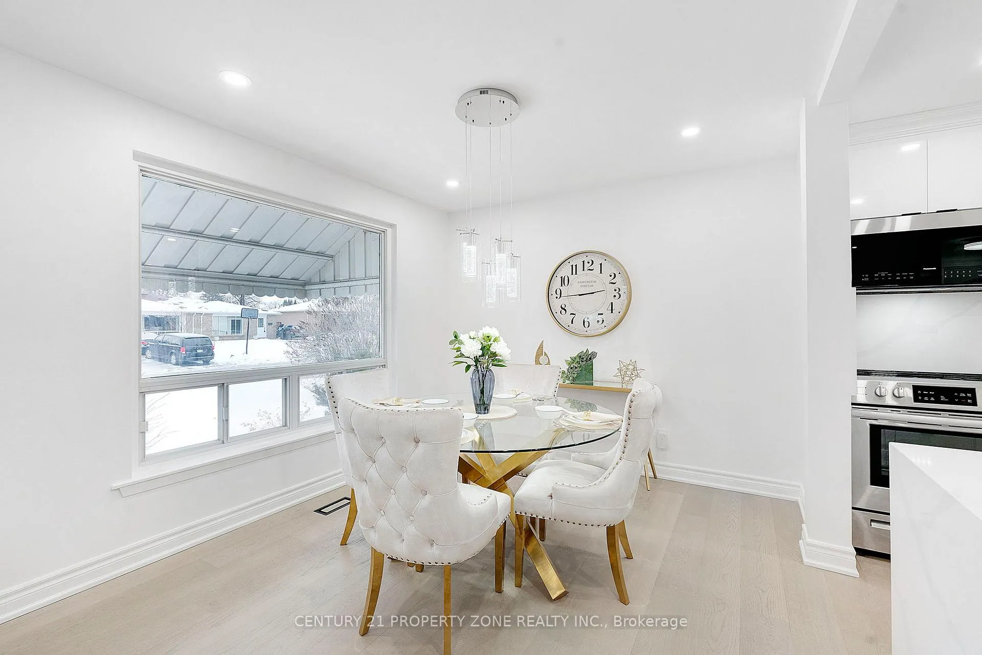 Photo 9 of Unit UPPER, 77 Belmont Drive, Brampton, Avondale — HOMEH