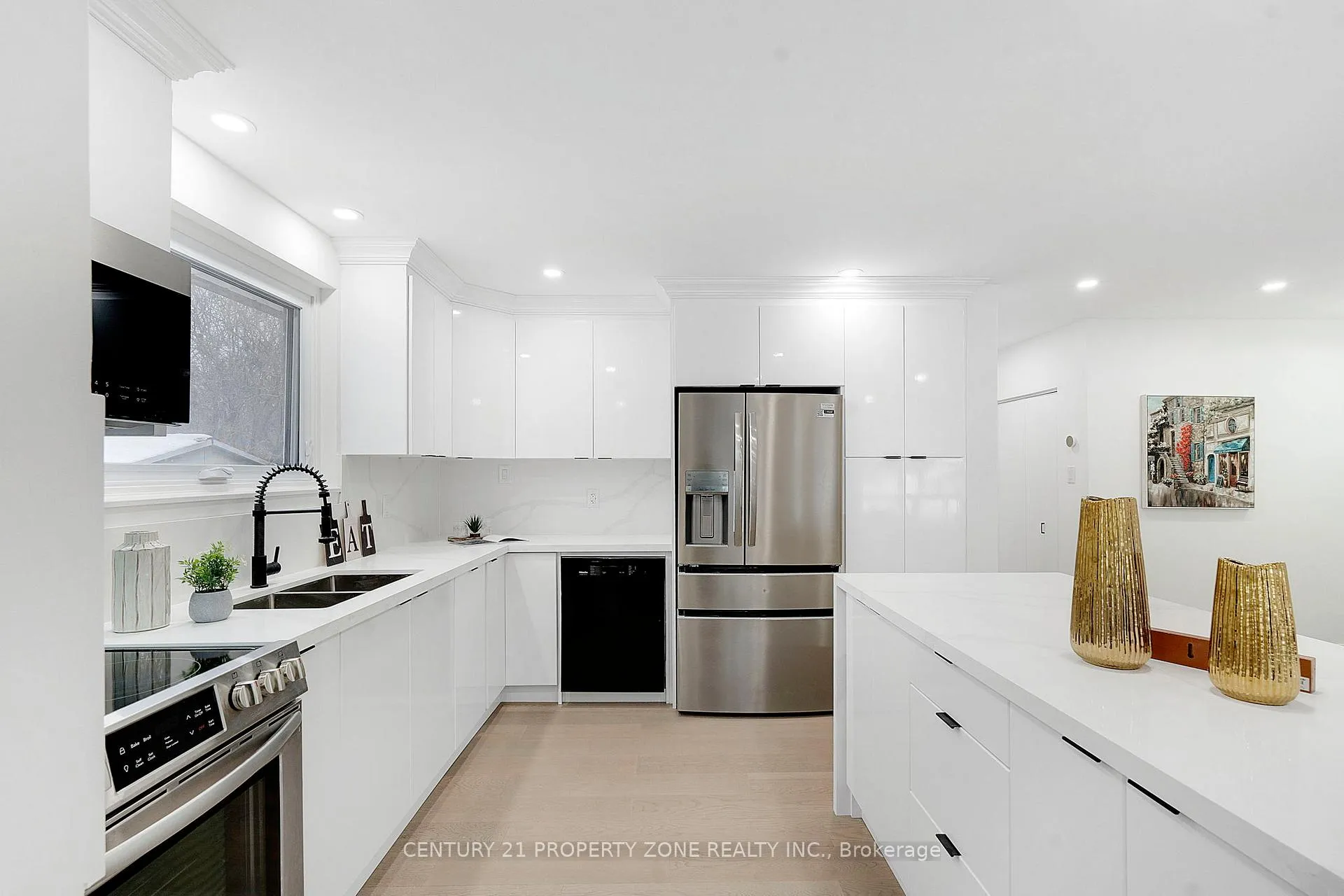 Photo 11 of Unit UPPER, 77 Belmont Drive, Brampton, Avondale — HOMEH