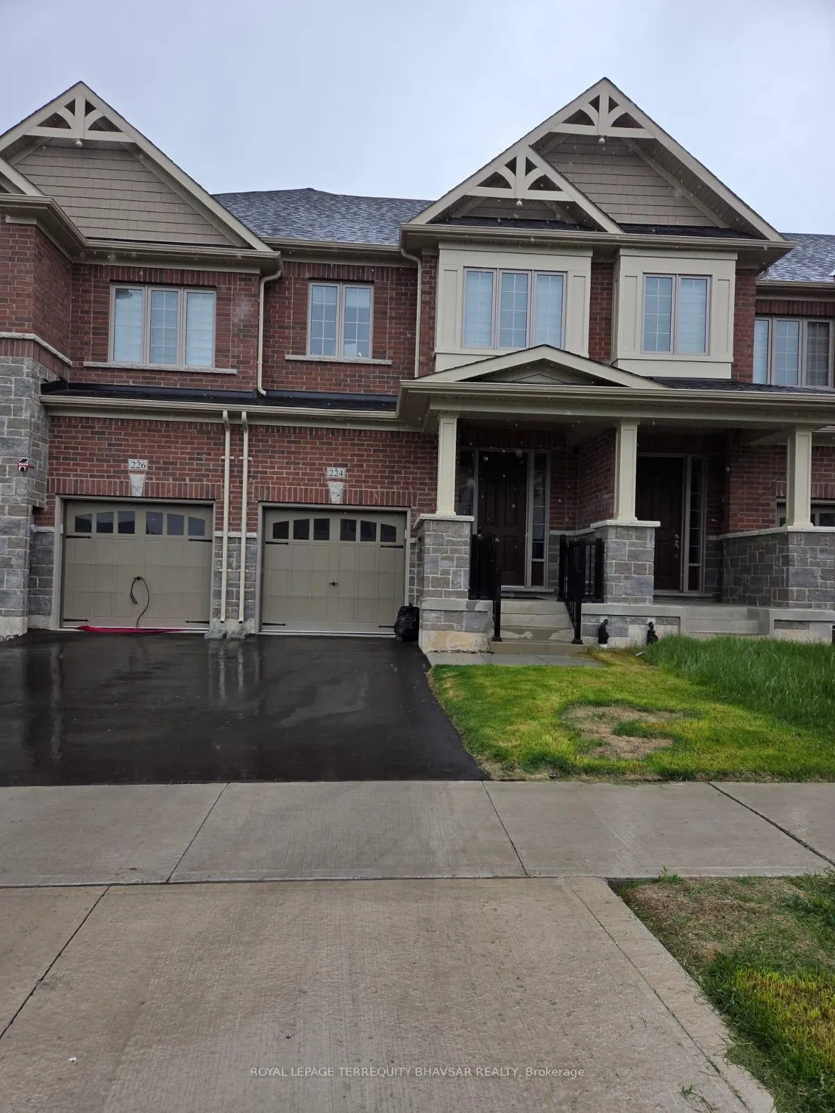 Photo 4 of 224 Broadacre Drive, Kitchener — HOMEH