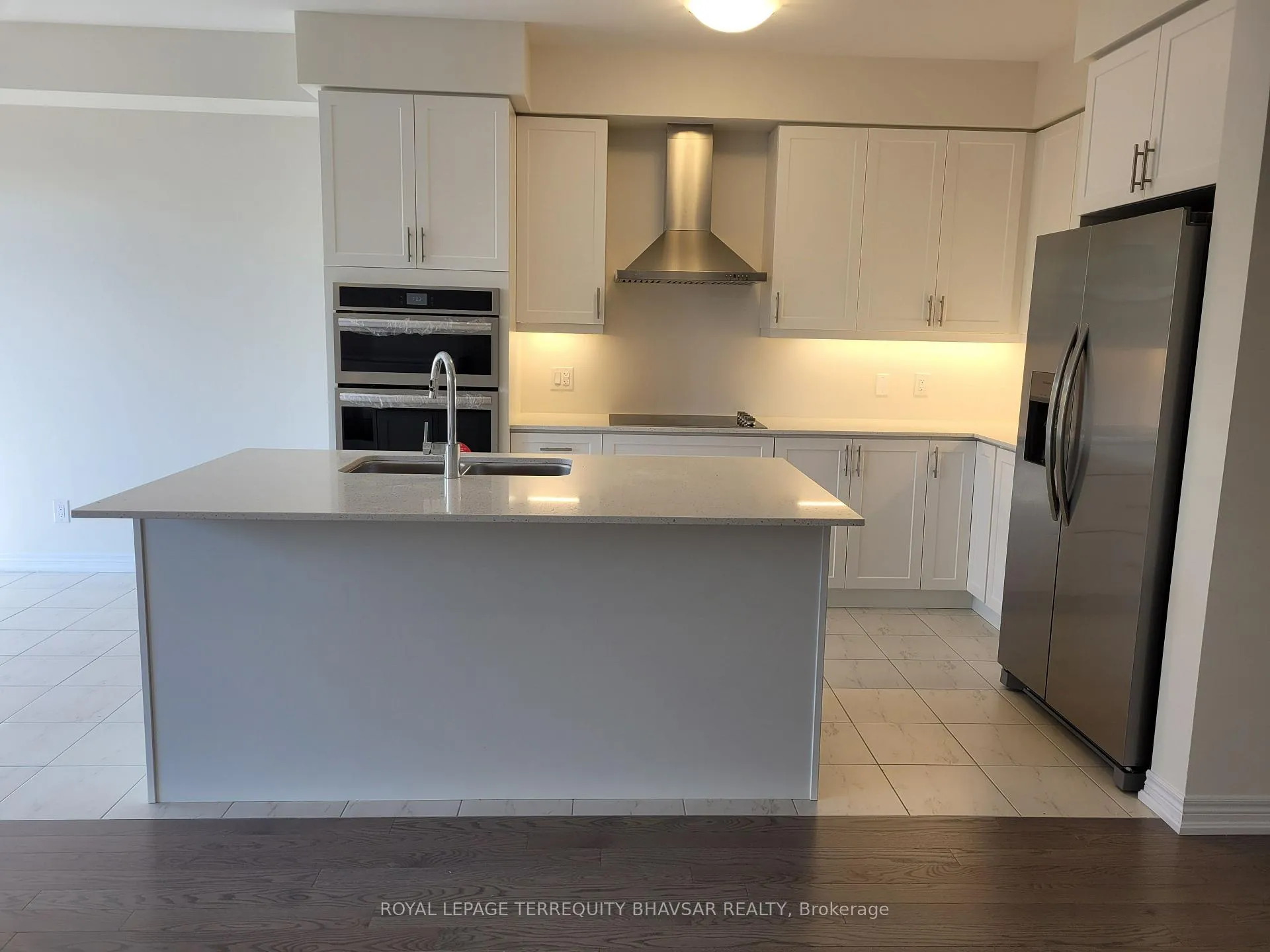 Photo 12 of 224 Broadacre Drive, Kitchener — HOMEH