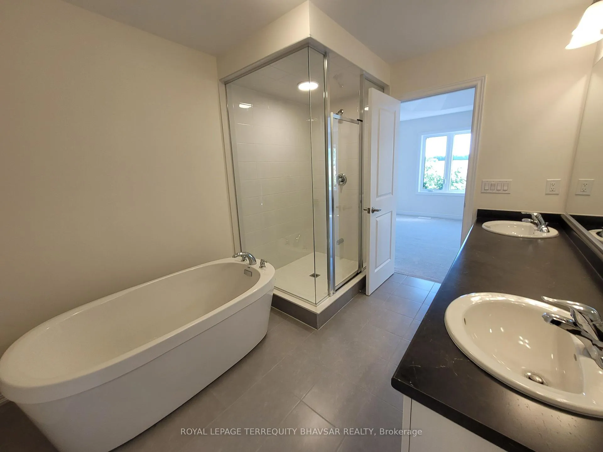Photo 25 of 224 Broadacre Drive, Kitchener — HOMEH