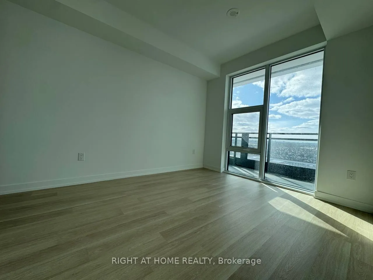 Photo 8 of 9763 Markham Road, Markham, Greensborough — HOMEH