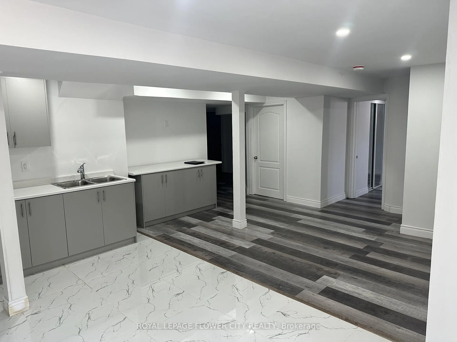 Photo 2 of 47 Sparta Drive, Brampton, Vales of Castlemore — HOMEH