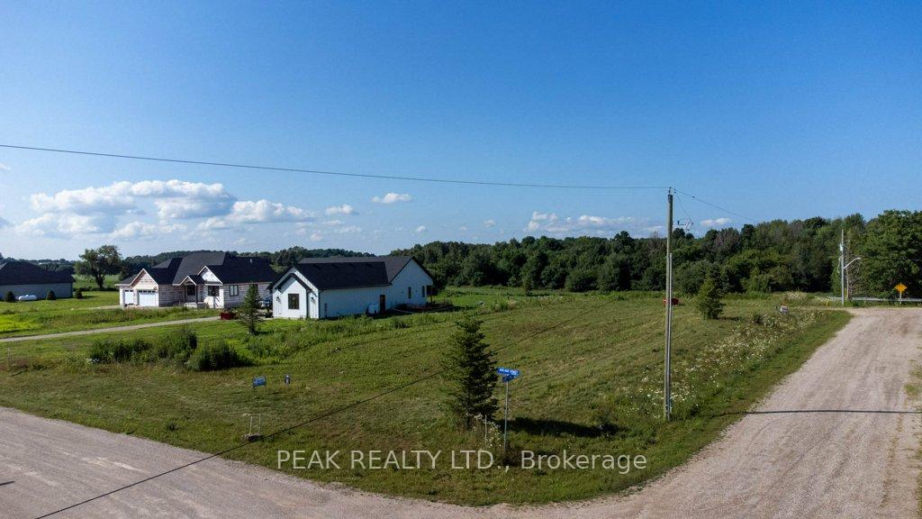 Photo 1 of 84351 Kent Line, Huron East, Grey — HOMEH