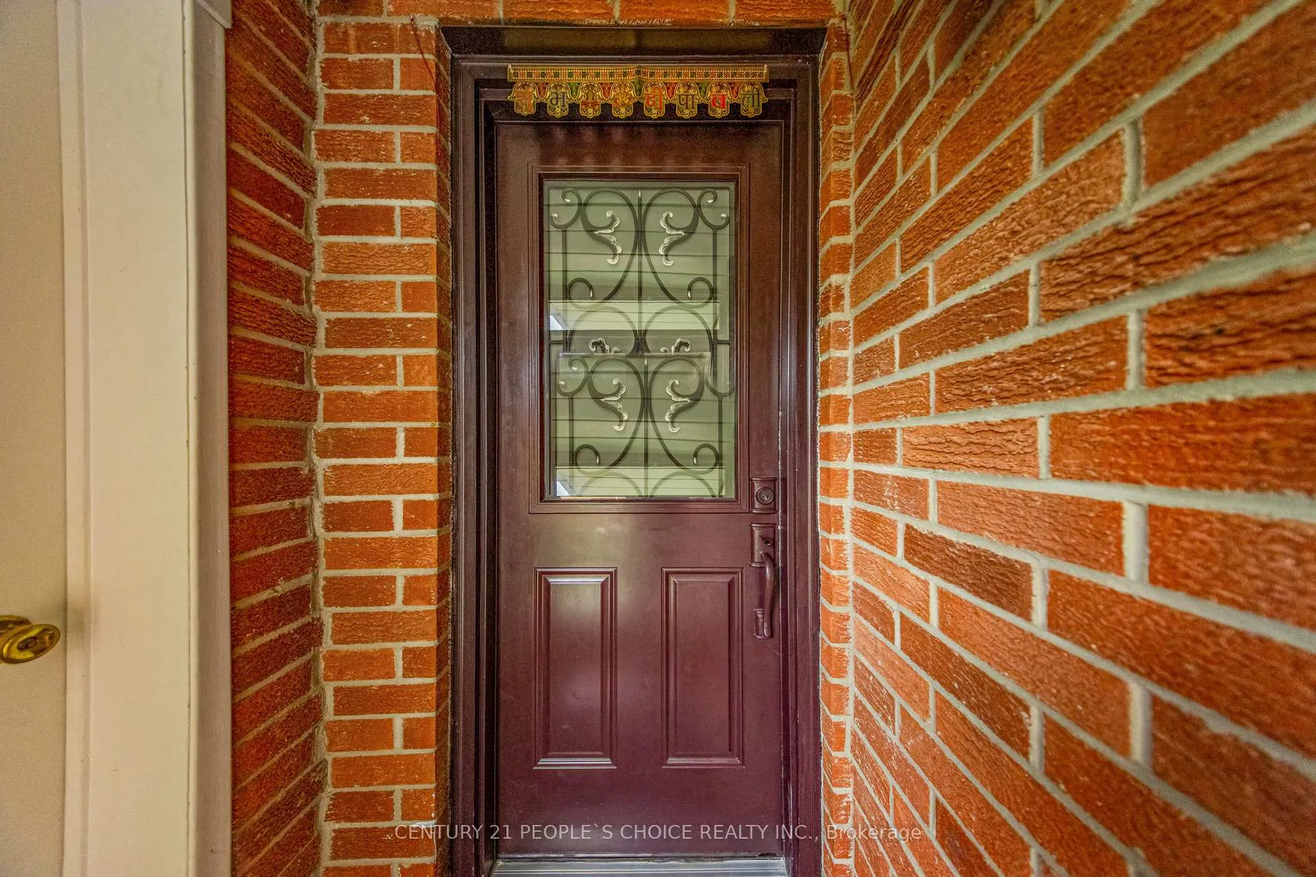 Photo 5 of 31 Dorking Drive, Brampton, Heart Lake West — HOMEH