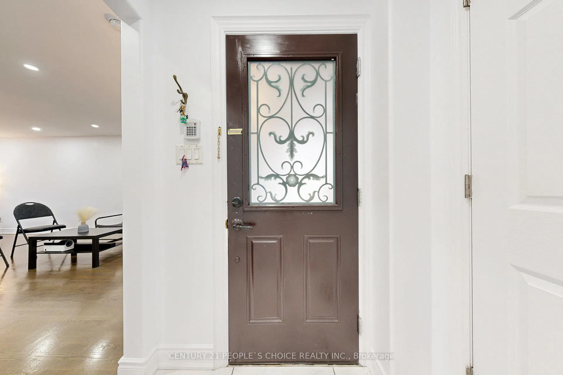 Photo 6 of 31 Dorking Drive, Brampton, Heart Lake West — HOMEH