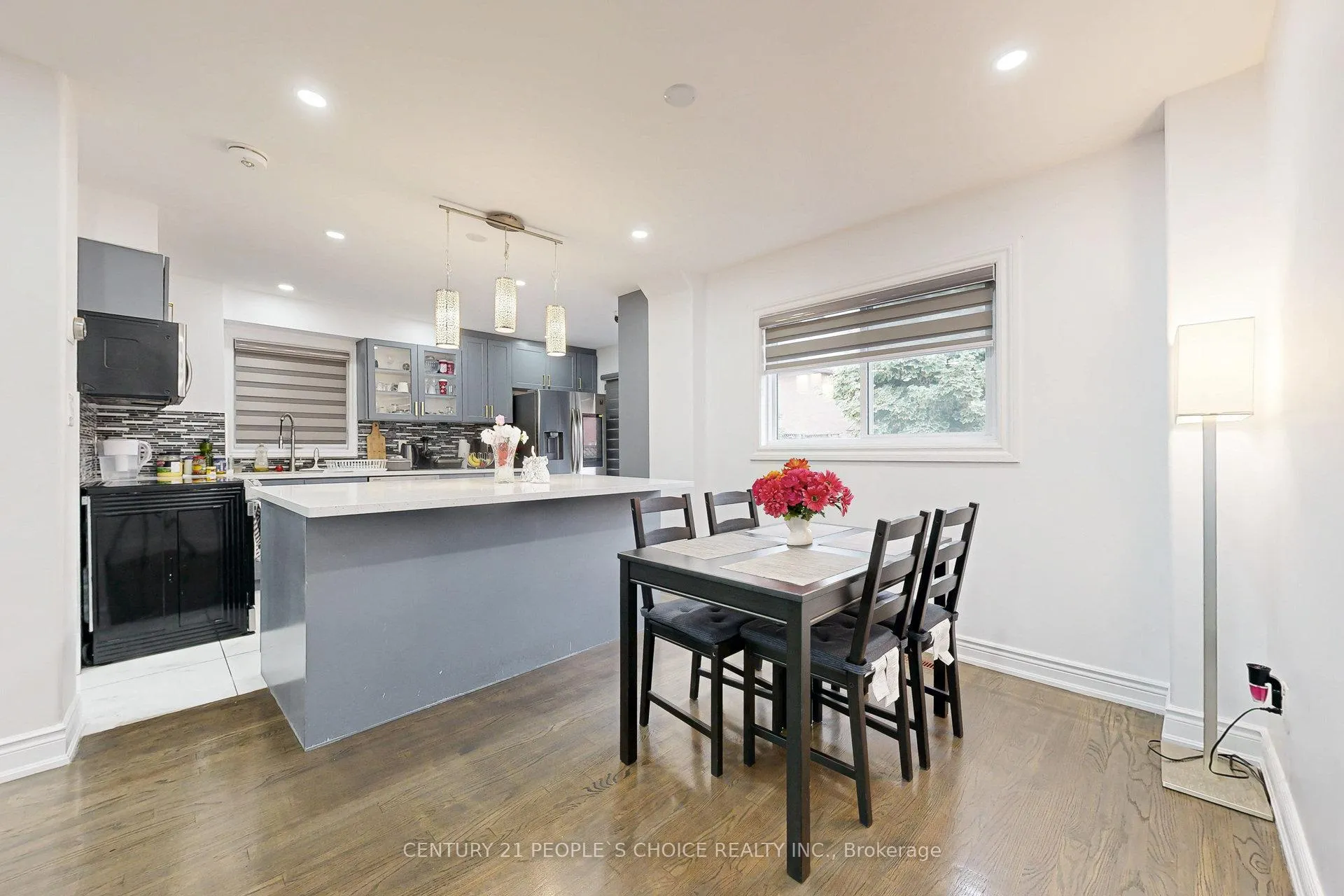 Photo 11 of 31 Dorking Drive, Brampton, Heart Lake West — HOMEH