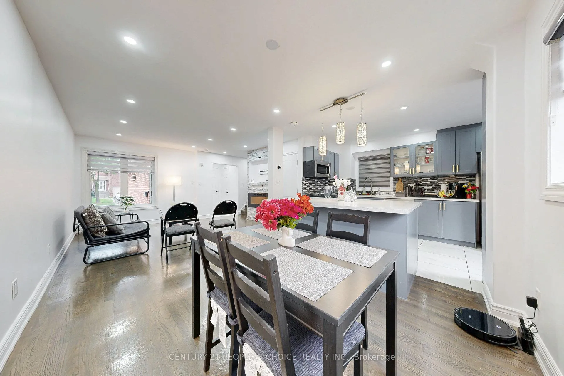 Photo 12 of 31 Dorking Drive, Brampton, Heart Lake West — HOMEH