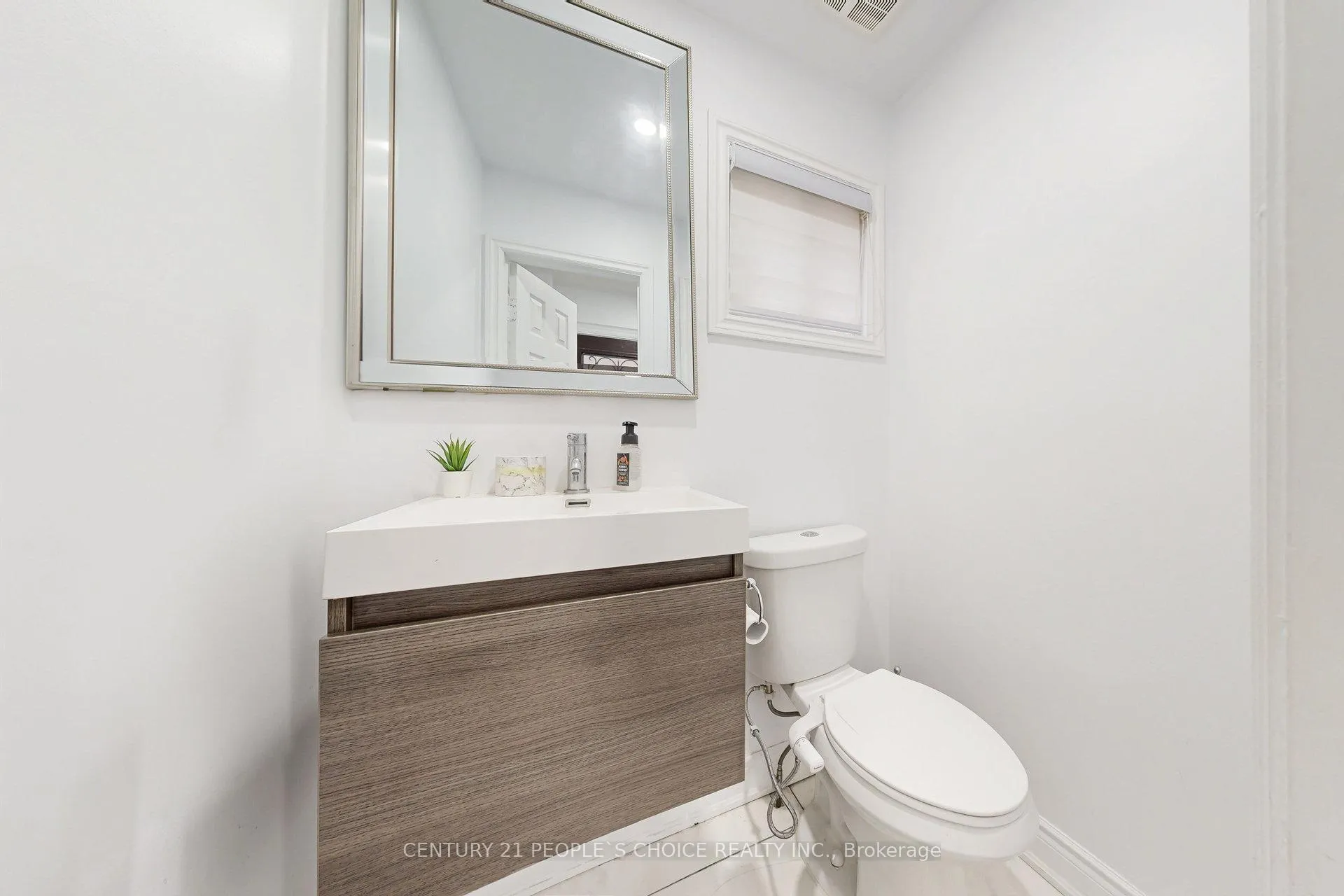 Photo 18 of 31 Dorking Drive, Brampton, Heart Lake West — HOMEH