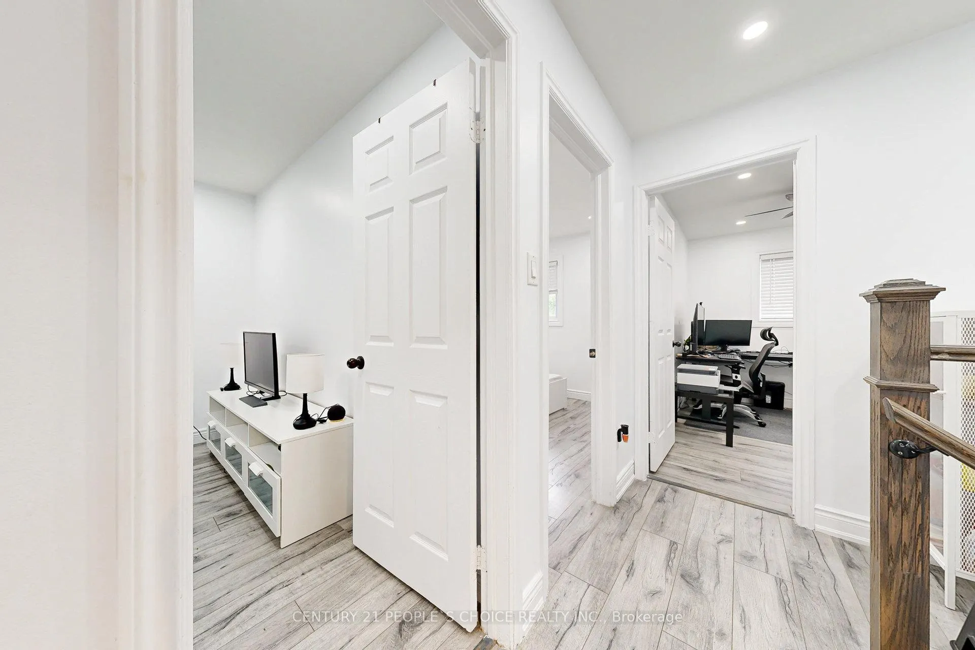 Photo 20 of 31 Dorking Drive, Brampton, Heart Lake West — HOMEH
