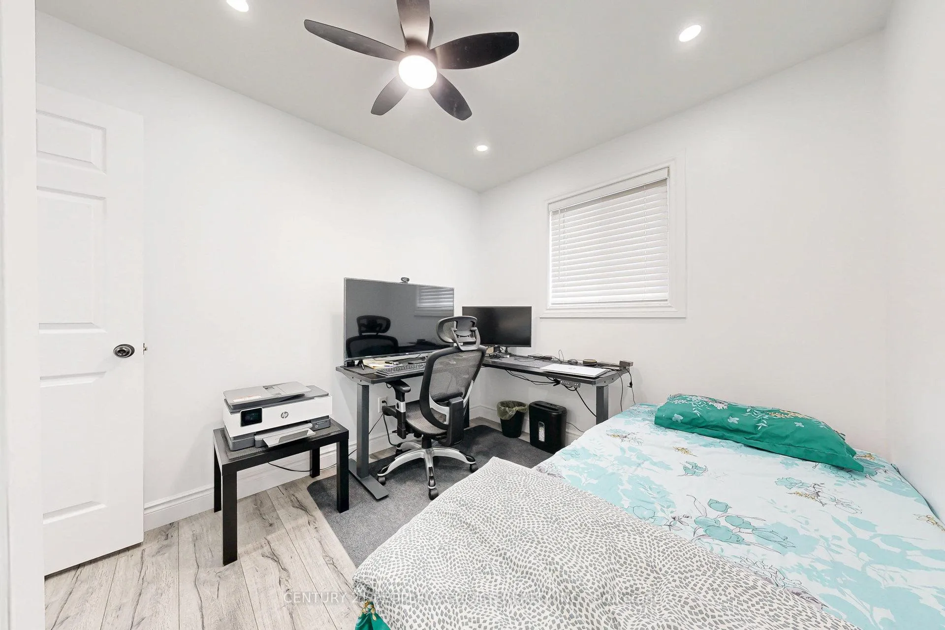 Photo 29 of 31 Dorking Drive, Brampton, Heart Lake West — HOMEH