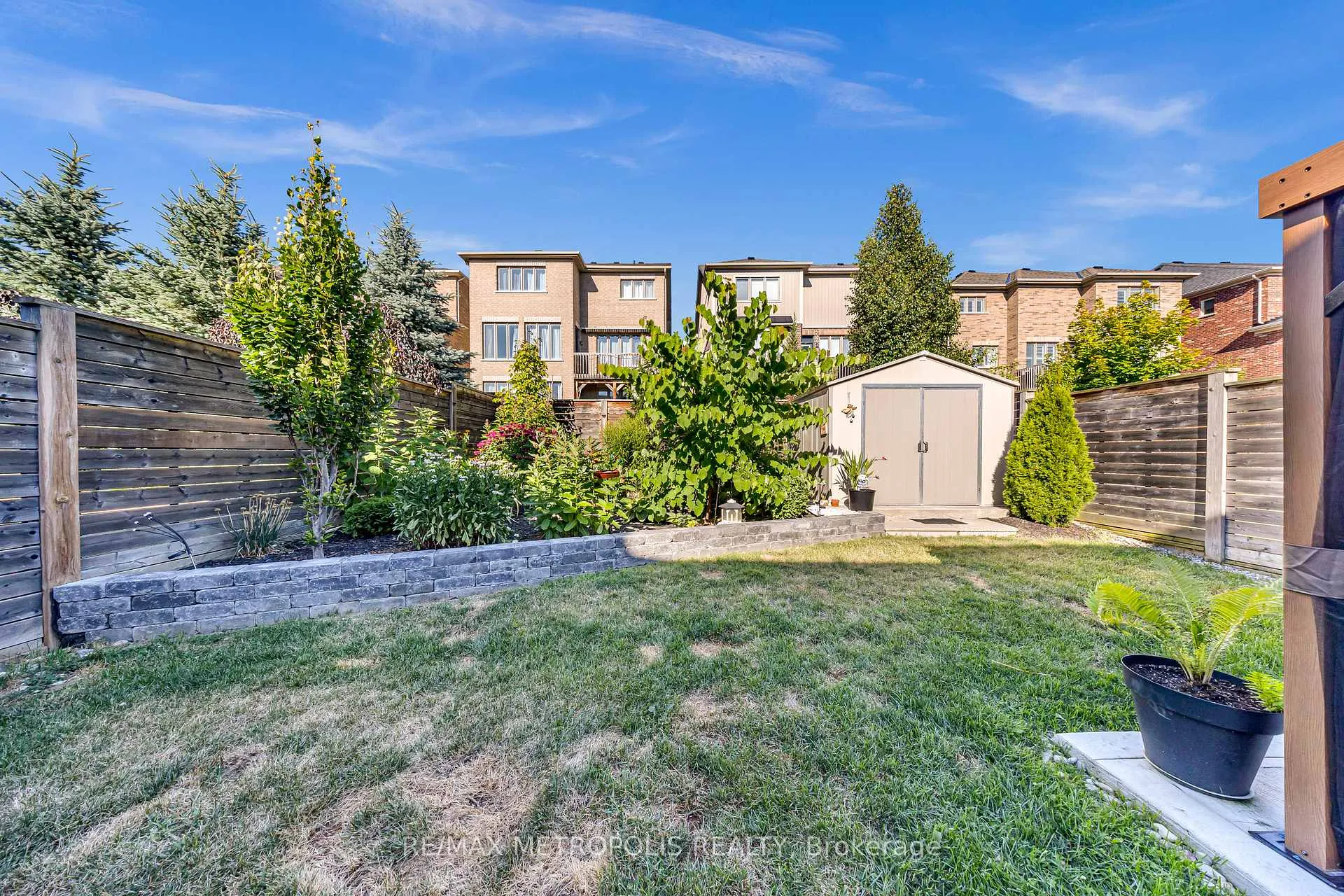 Photo 3 of 7 Cherry Lane, New Tecumseth, Rural New Tecumseth — HOMEH