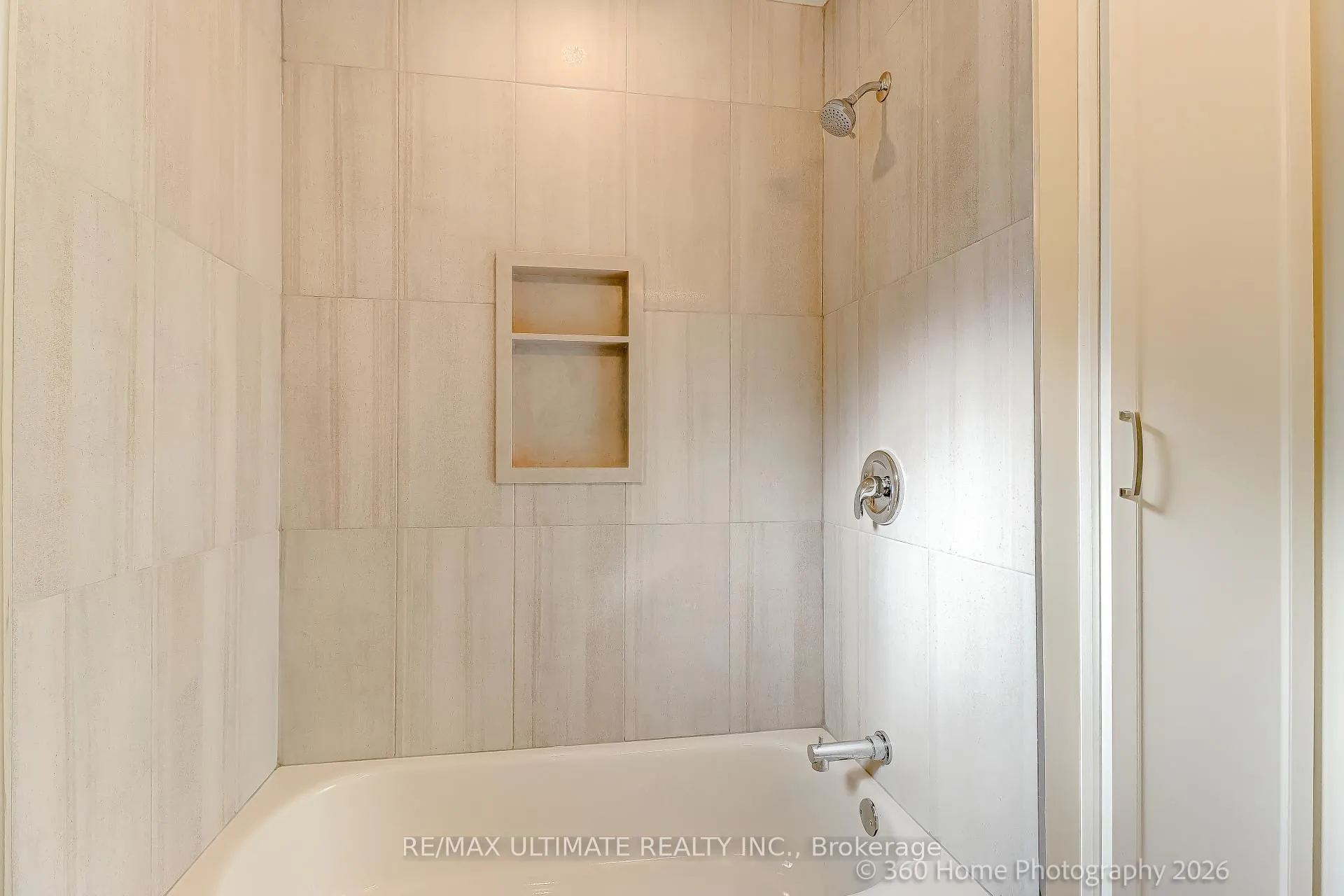 Photo 5 of 53 Virginia Avenue, Toronto, East York — HOMEH