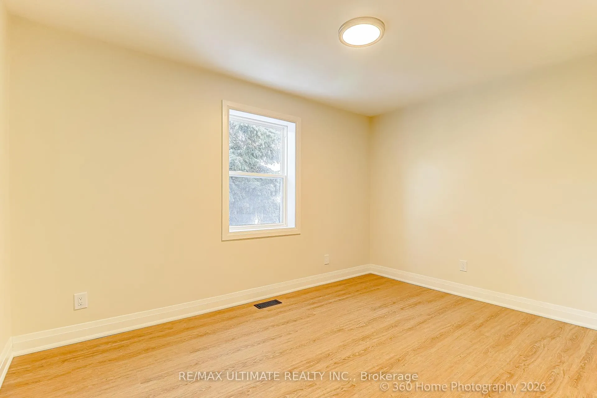 Photo 10 of 53 Virginia Avenue, Toronto, East York — HOMEH