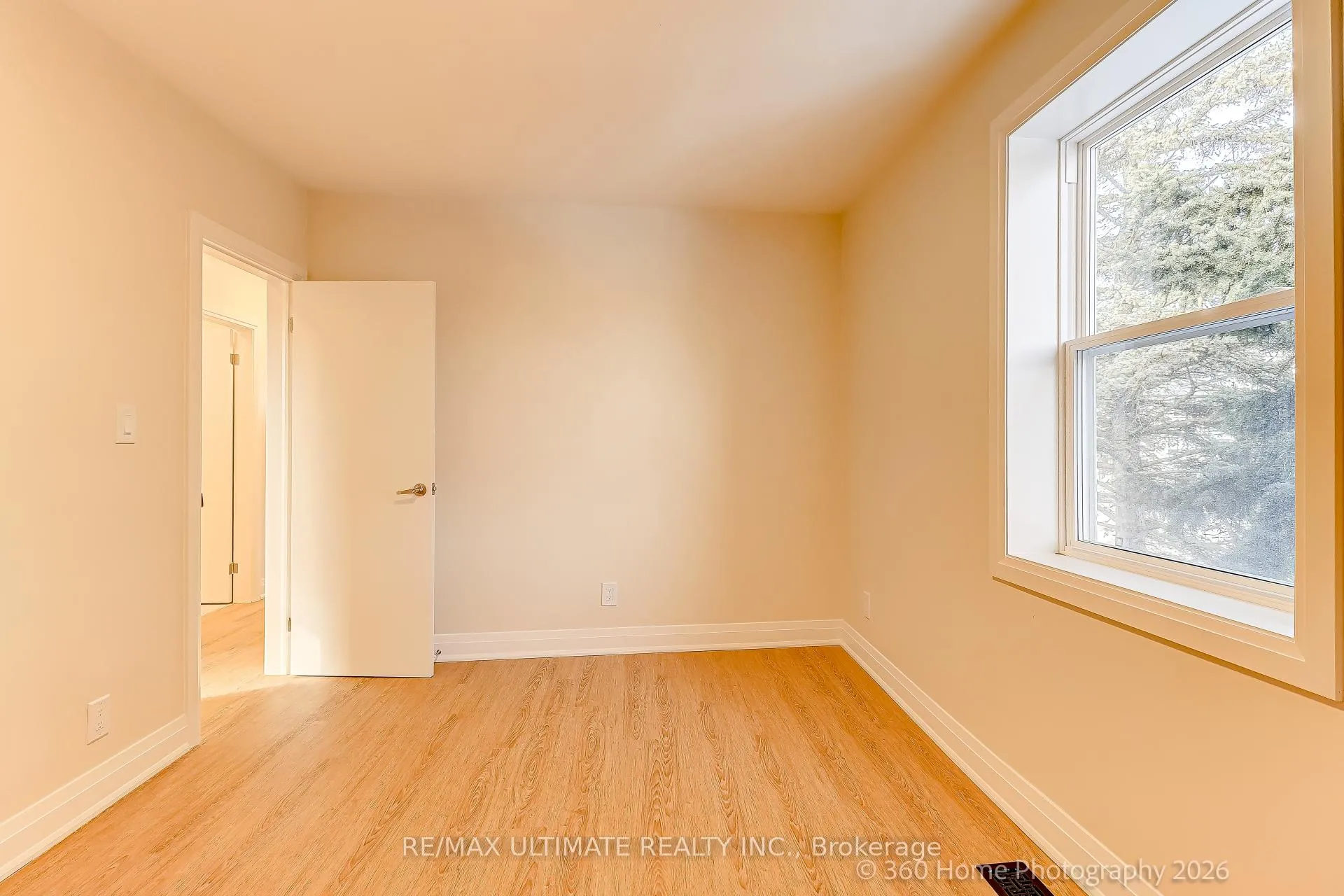 Photo 11 of 53 Virginia Avenue, Toronto, East York — HOMEH