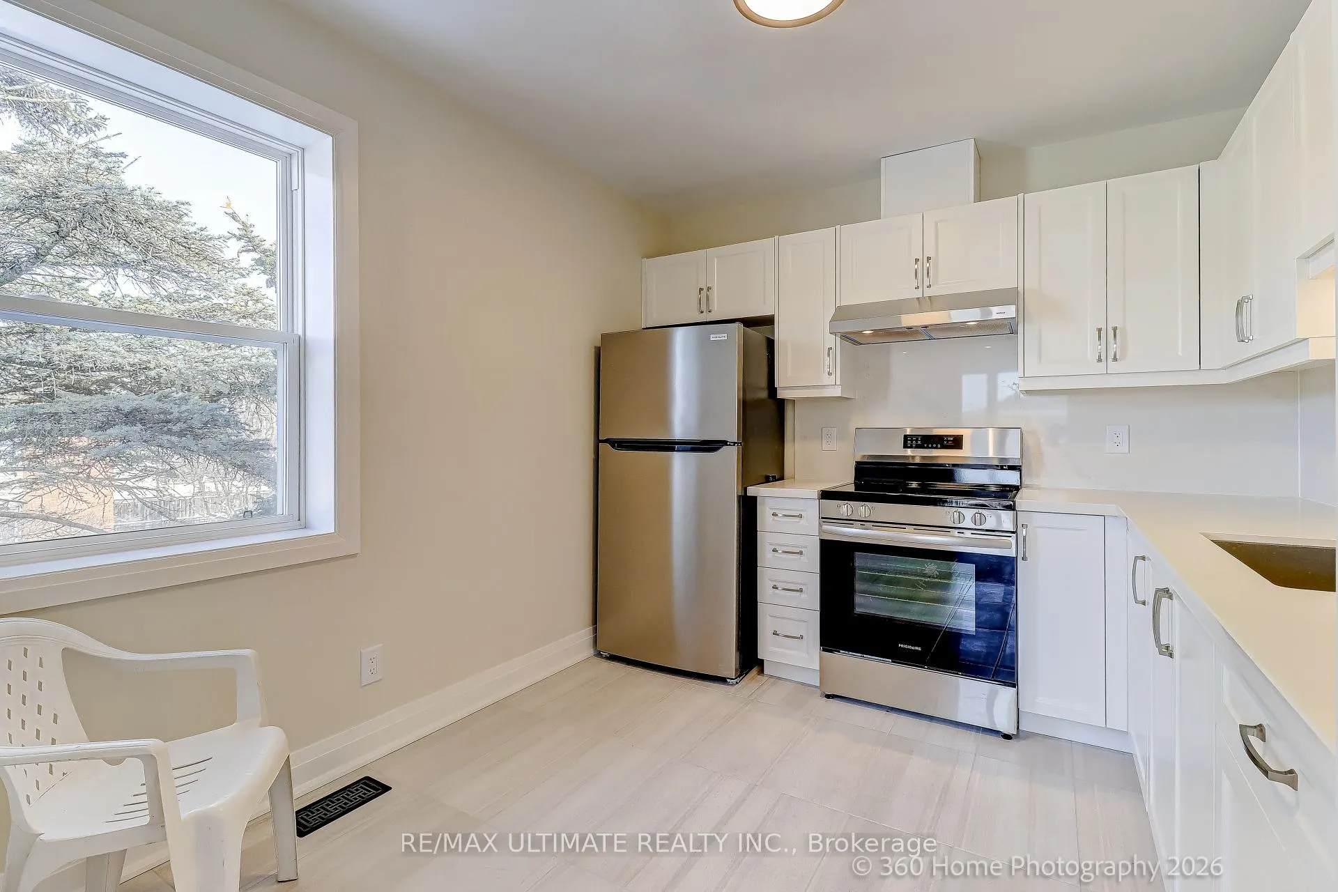 Photo 16 of 53 Virginia Avenue, Toronto, East York — HOMEH