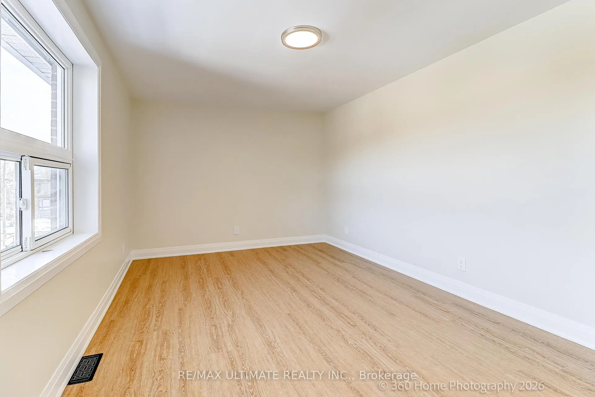 Photo 22 of 53 Virginia Avenue, Toronto, East York — HOMEH