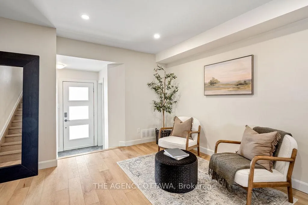 Photo 4 of 62 Appledale Drive, Ottawa, Barrhaven - Longfields — HOMEH