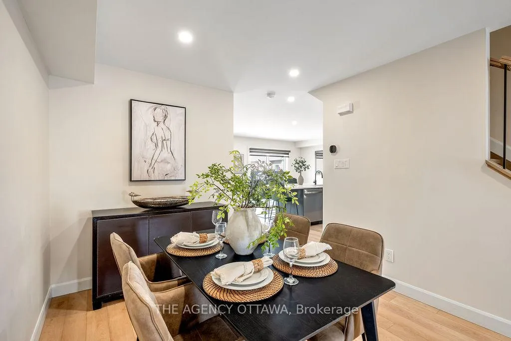 Photo 9 of 62 Appledale Drive, Ottawa, Barrhaven - Longfields — HOMEH