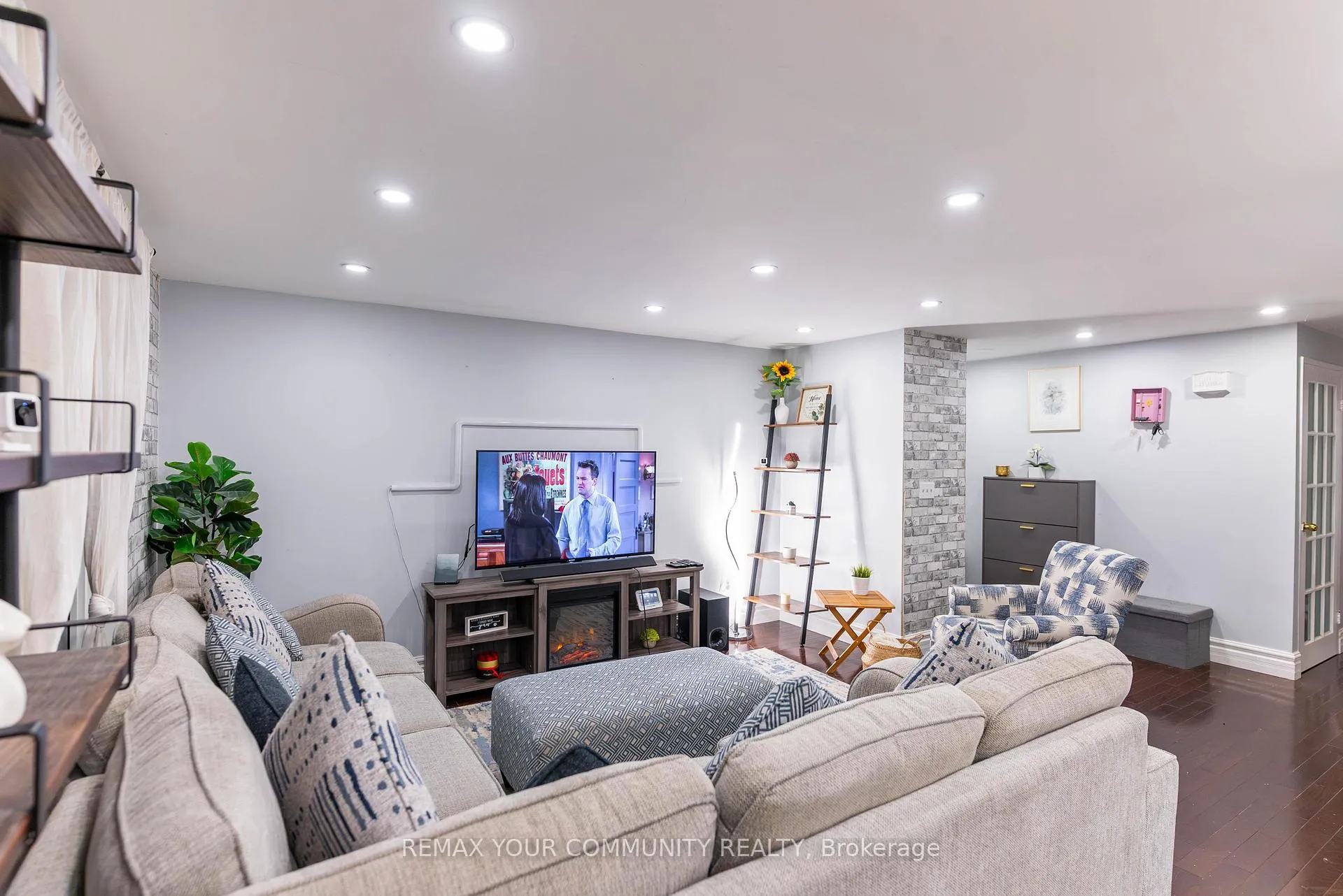 Photo 19 of Unit Main, 692 Down Crescent, Oshawa, Donevan — HOMEH